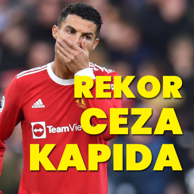 Cristiano Ronaldo ya rekor ceza kapıda Manchester United dan açıklama geldi