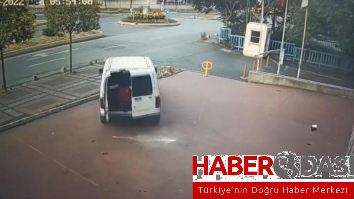 Soyguna gelen hırsızlar sert kayaya çarptı  Binadan taş yağmuruna tutuldular