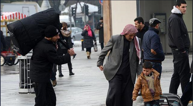 İstanbul Valiliğinden başka illere kayıtlı Suriyelilere uyarı