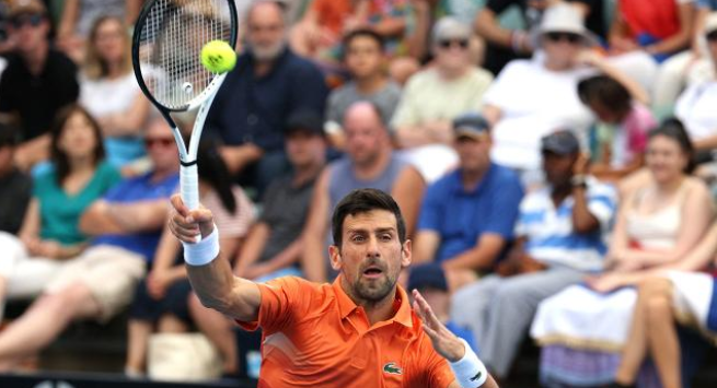 Djokovic Avustralya Açık öncesi sezona yenilgiyle başladı