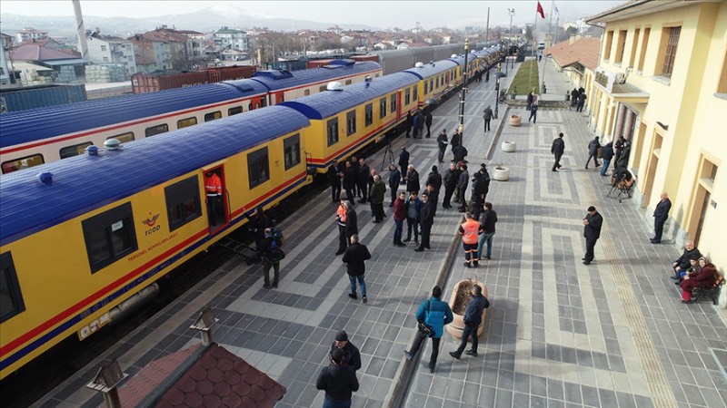 TCDD vagonları  depremzedelere açıldı