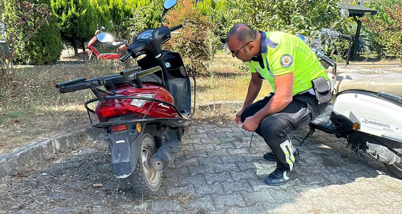 Polisi görünce çaldığı motosikleti bırakıp kaçtı