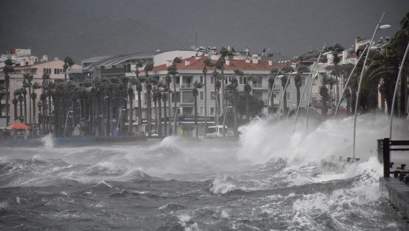 İstanbul için çok şiddetli fırtına uyarısı Hızı 120 km yi bulacak