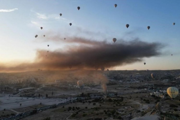 Nevşehirde korkutan yangın Siyah dumanlar gökyüzünü kapladı