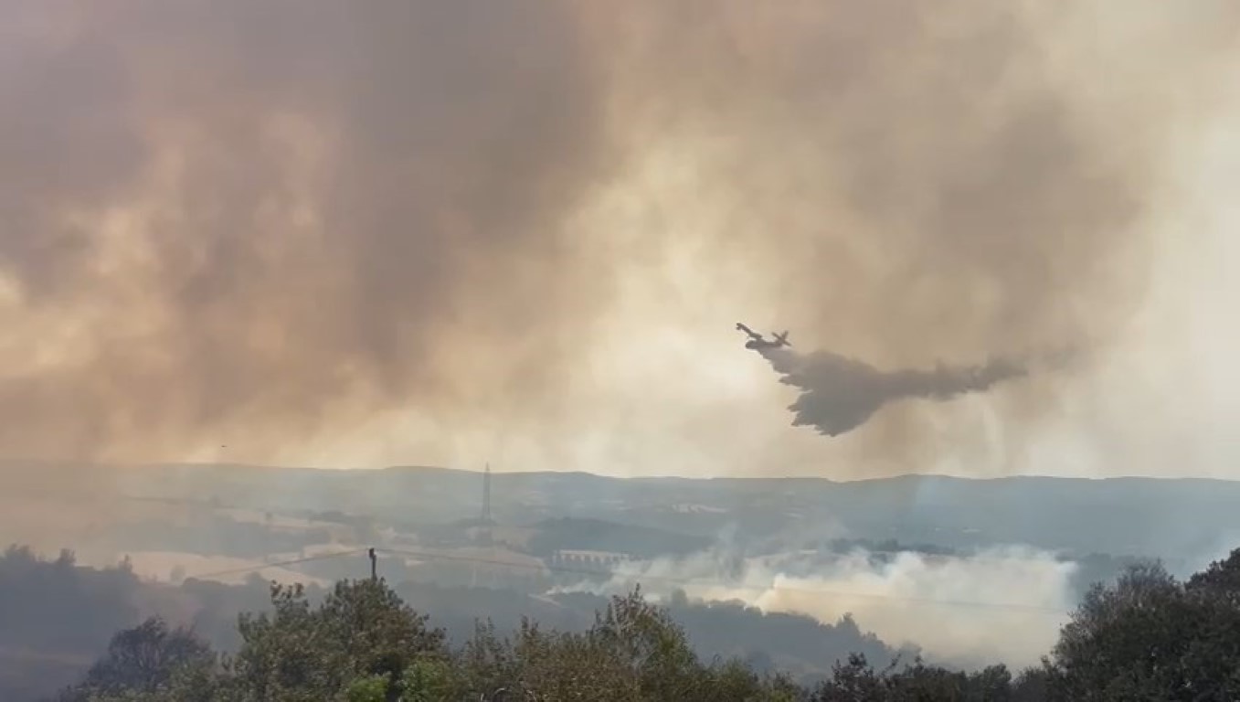 Çanakkale deki büyük orman yangını kontrol altında