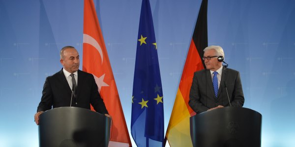 Çavuşoğlu Steinmeier ve Sviridenko ile görüştü