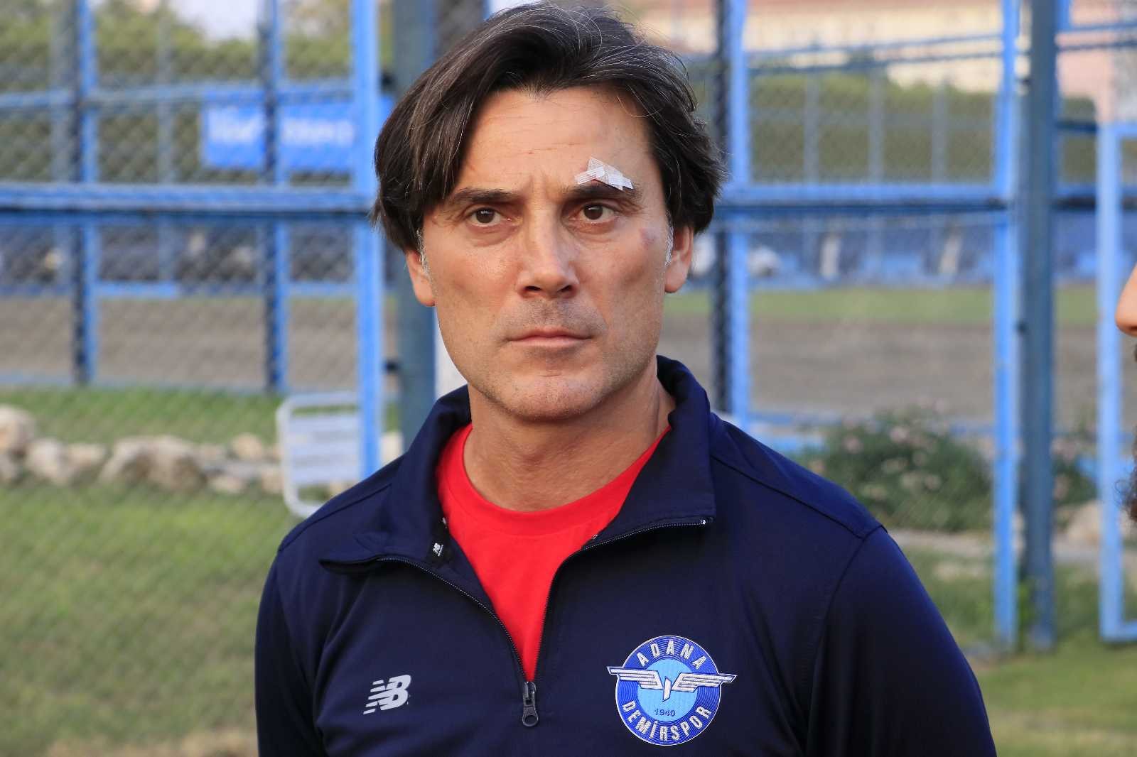 Montella için imza töreni düzenleniyor