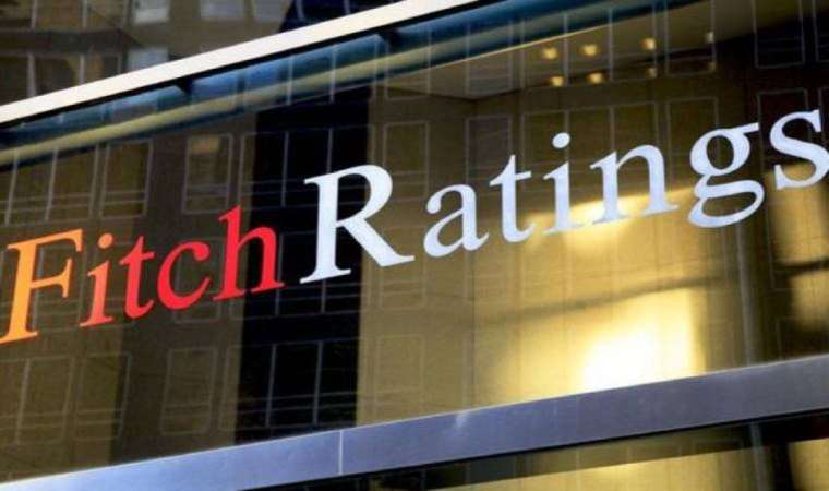 Fitch Türkiyenin not görünümünü durağana çıkardı